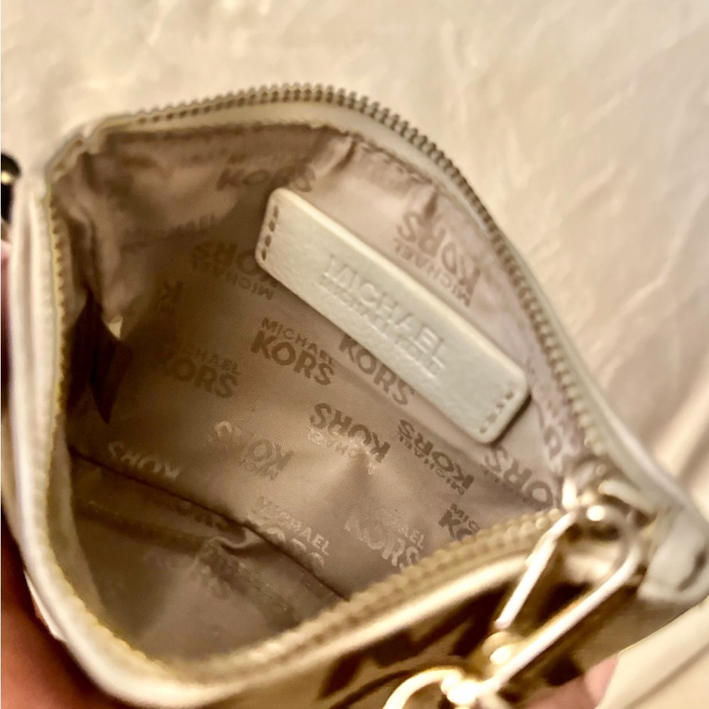 michael kors coin purse - Picture 2 of 4